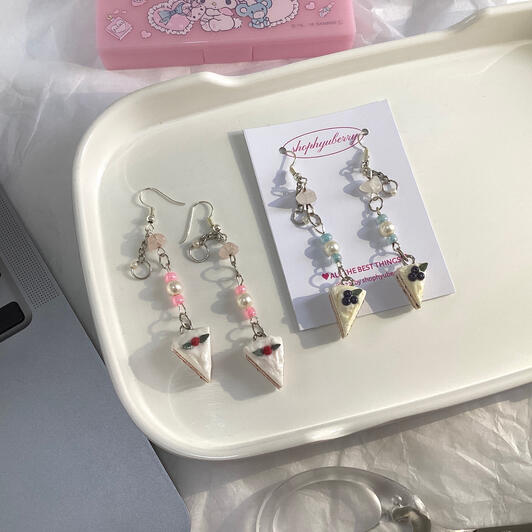 Cake earrings